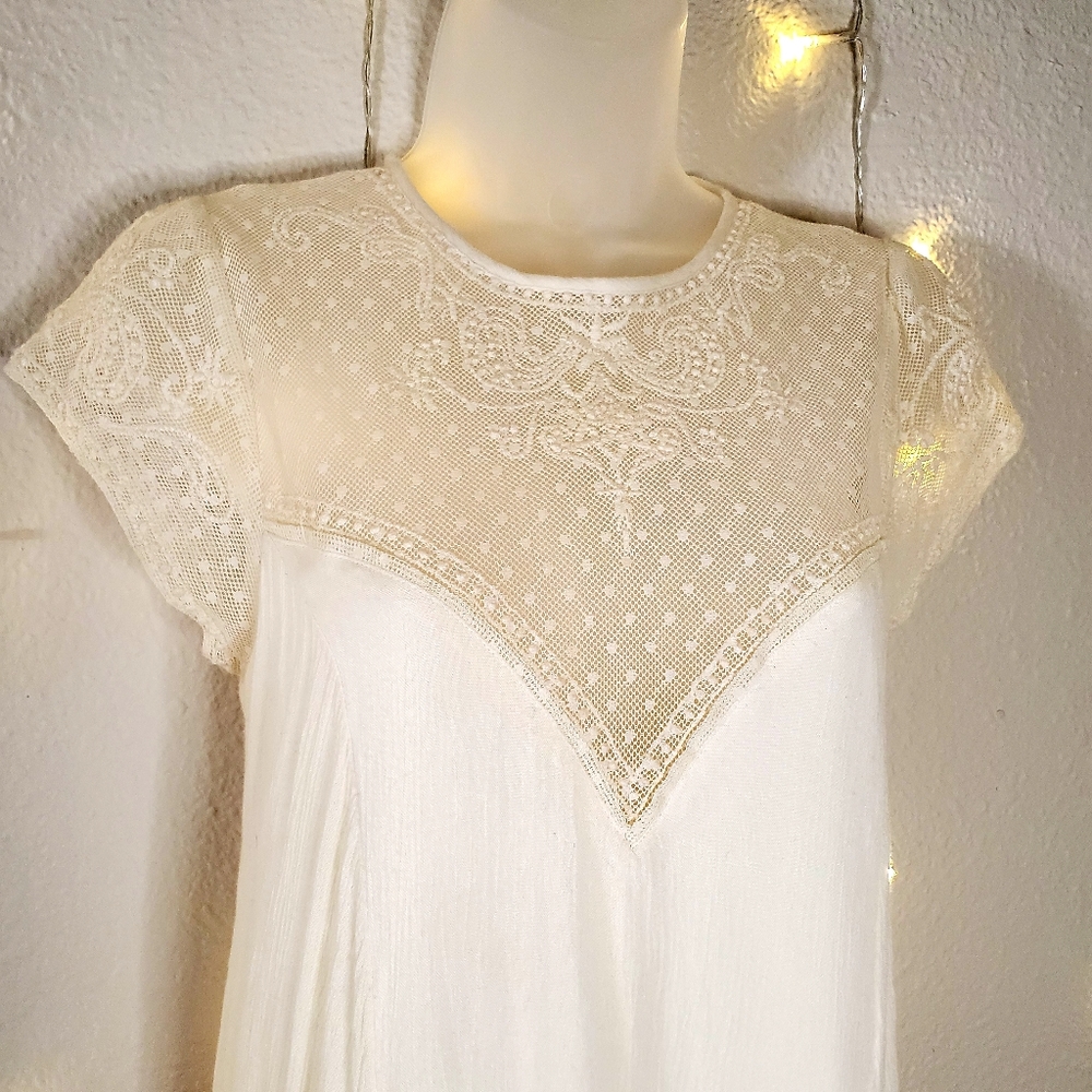 Kimchi Blue Ivory Lace Dress